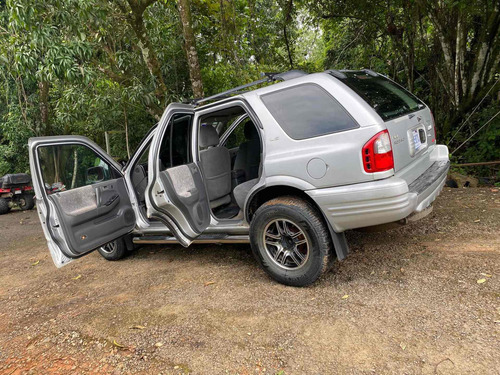 Imagen 2 de 15 de Isuzu Rodeo Rodeo