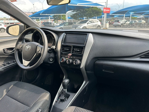 Toyota Yaris 1.3 16V FLEX XL LIVE MULTIDRIVE