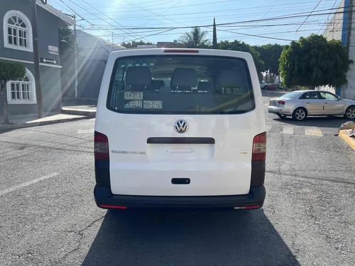 Volkswagen Transporter 2.0 10pas Aa Mt