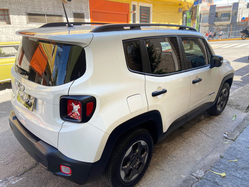 Jeep Renegade 1.8 Flex Aut. 5p 6 marchas