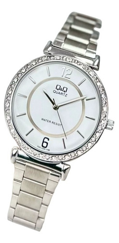 Reloj Qyq Para Mujer Pulso Acero Yess Color Plateado + Envio