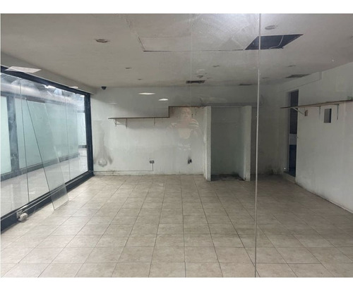 Local En El Centro Comercial Plaza Las Américas A Precio De Remate