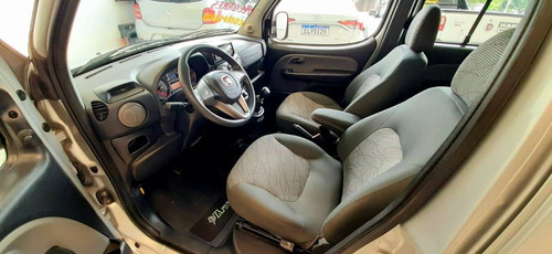 Fiat Doblò 1.8 Essence 7l Flex 4p Manual