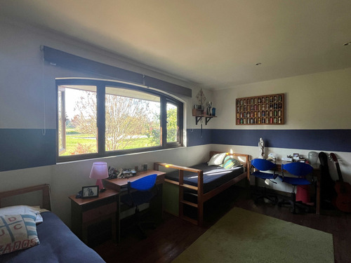 Casa Chilena En Condominio Con Club De Golf En Linderos