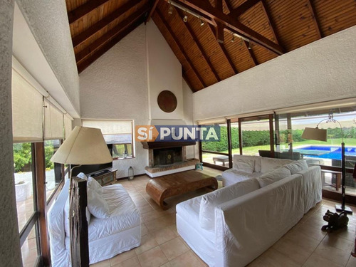 Imagen 1 de 30 de Espectacular Casa En Lugano 5 Dormitorios 4 Baños