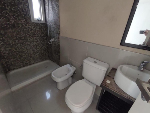 Imagen 6 de 7 de Monoambiente En Venta, Moreno 810 (4°c), Belén De Escobar