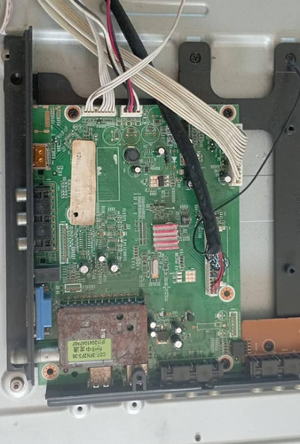 Imagen 4 de 4 de Televisor Marca Siragon 42 Modelo 7010