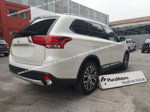 Imagen 5 de 15 de Mitsubishi Outlander S E Aut C V T 2018 Tela Quemacocos Cli