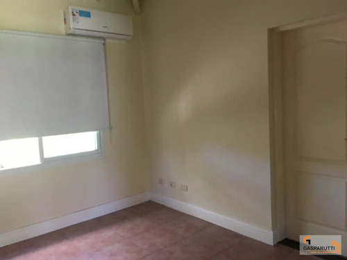 Hermosa Casa En Lote 1200 M Con Pileta En Barrio Cerrado Sep