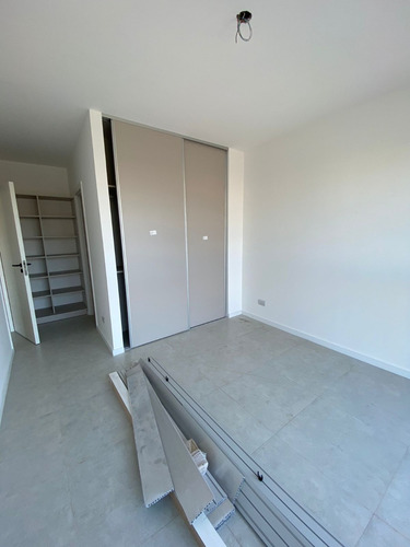 Alquiler De Departamento 2 Ambientes Más Cochera En Vilanova Haedo