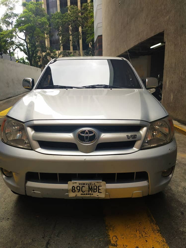 Imagen 2 de 8 de Toyota, Hilux