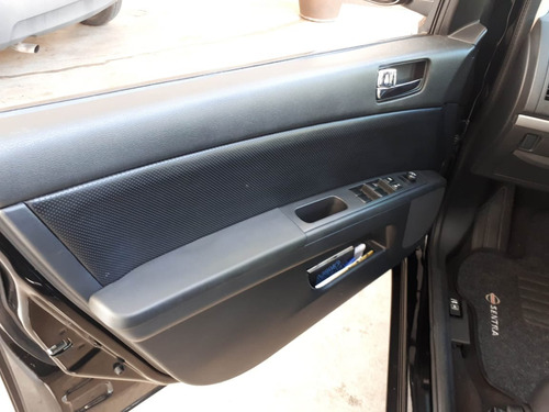 Imagem 6 de 8 de Nissan Sentra Sl Completo Com Teto