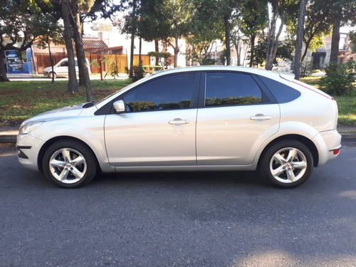 Ford Focus Trend Full 1.6 5p 2010