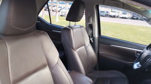 Toyota Sw4 Srx 2.8 Tdi Aut 7 Asientos