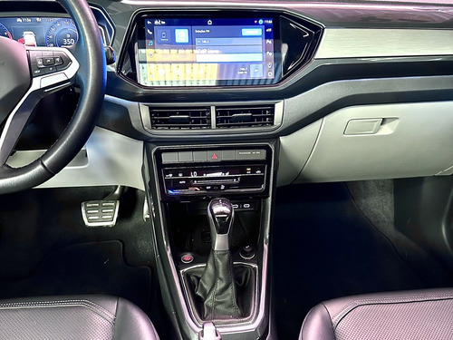Volkswagen T-Cross 1.4 250 TSI TOTAL FLEX HIGHLINE AUTOMÁTICO