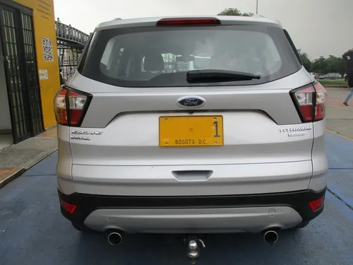 Ford Escape Titanium 4x4 2000cc At Aa