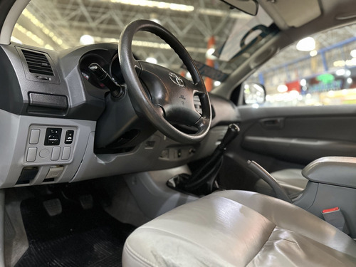 Toyota Hilux 3.0 SRV 4X4 CD 16V TURBO INTERCOOLER DIESEL 4P MANUAL