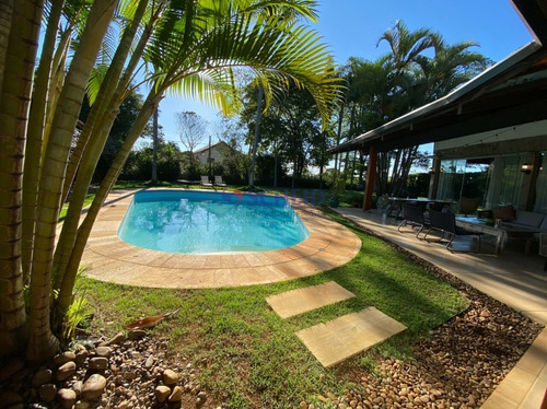 Imagem 2 de 15 de Casa Maravilhosa, Amplo Quintal Com Piscina, Extremamente Funcional - Mr80039