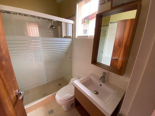 Imagen 21 de 30 de En Venta Bella Casa De Oportunidad En Santa Sofia, Caracas. Mejor Precio De La Zona. Código: Mm1 21-17668
