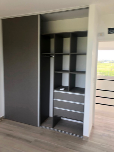Imagen 5 de 10 de Casas Americanas Premoldeadas En 30 Dias