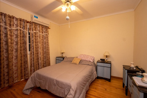 Se Vende Casa Interna Muy Grande En Barrio Roma