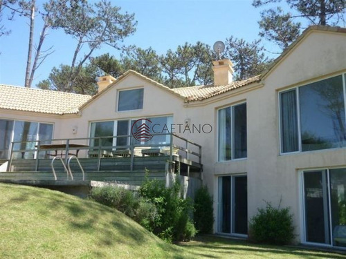 Imagen 6 de 21 de Hermosa Casa De Dos Plantas Con Piscina! - La Barra Laguna Blanca