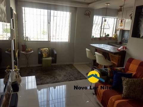 Imagem 1 de 15 de Excelente Apartamento De 2 Quartos Com Vaga No Fonseca. - 422