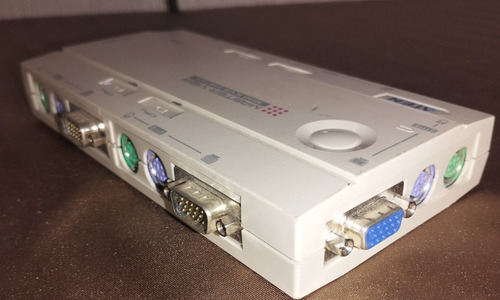 Mini Switch Kvm P2 Vga Cs-14 Mouse Teclado Monitor (Usado)
