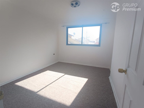 Amplia Casa En Venta De 5 Dorm. En La Serena, El Mllagro
