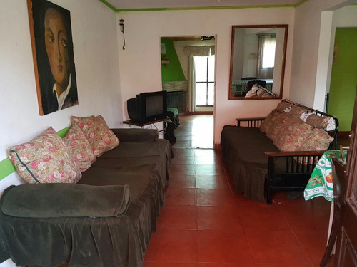 Casa De 2 Dormitorios ,1 Baño , Garage, Churrasquera Y Patio