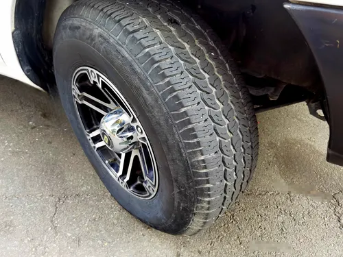 Nissan Frontier 2.4L DOBLE CABINA 4x2