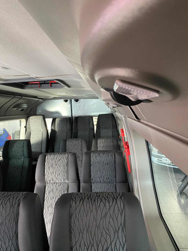 Imagen 21 de 23 de Renault Master 2.3 Minibus 14+1