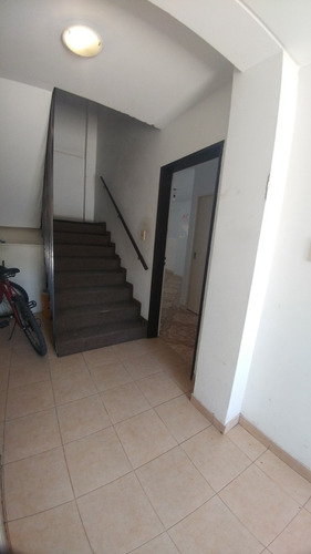 Departamento En Venta En Wilde Centro Con Patio Con Cochera