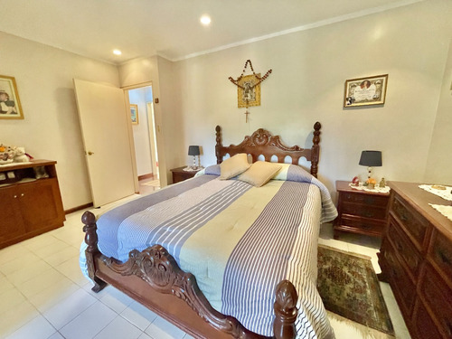 Apartamento En Venta En Los Naranjos De 250 M2 Excelente Condominio