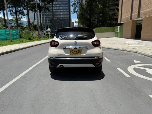 Renault Captur 2.0 Intens Automática