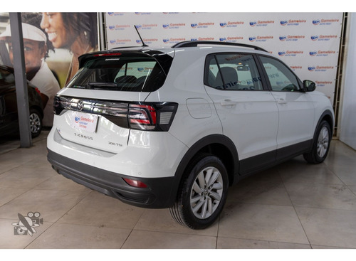 Volkswagen T-Cross 1.0 200 TSI TOTAL FLEX AUTOMÁTICO