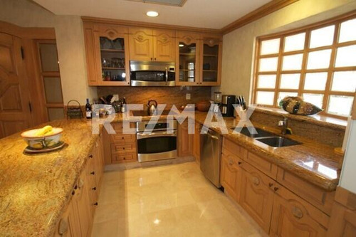Villa La Estancia 1303 Cam. Viejo A San Jose Km.0.5 1303, Cabo San Lucas - Mls #22-159
