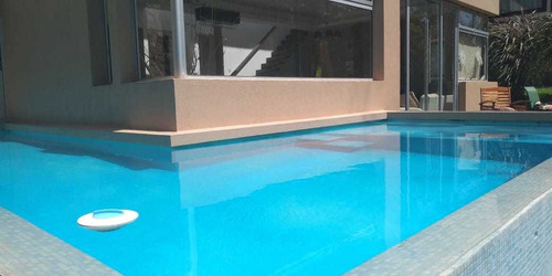 Hermosa Casa Minimalista En El Golf Con Pileta