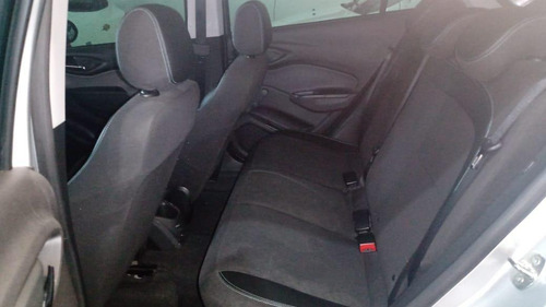 Imagem 8 de 9 de Chevrolet Onix 1.0 Lt Flex Manual