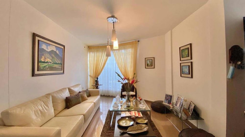 Imagen 4 de 24 de Casa En Venta La Castellana Urbanismo Privado