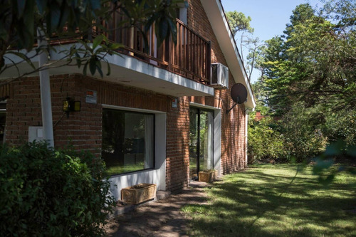Imagen 11 de 30 de Hermoso Chalet Con Piscina Punta Del Este