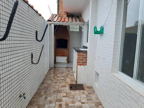 Sobrado De Alto Padrao Localizado No Canto Do Forte. - And528