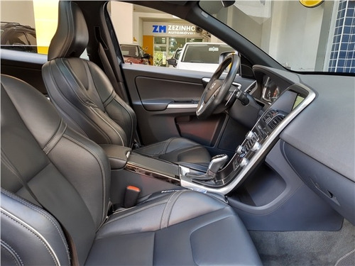 Volvo Xc60 2.0 T5 R Design Turbo Gasolina 4p Automático