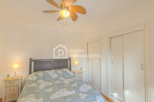 Imagen 14 de 30 de Casa De 4 Dormitorios + Piscina En La Peninsula, Punta Del Este - Punta Del Este Mansa