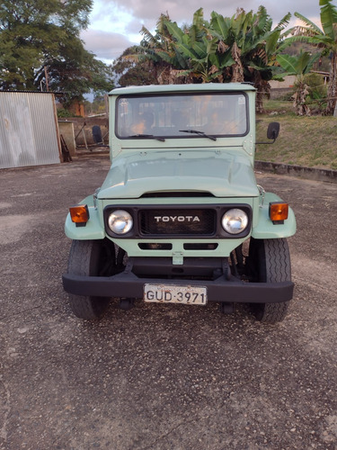 Toyota Bandeirante Com Direção Hidráulica 1987