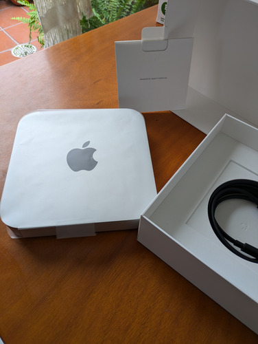Mac Mini Chip M1, 256 Gb Ssd, Memoria 8gb. Gpu 8 Núcleos
