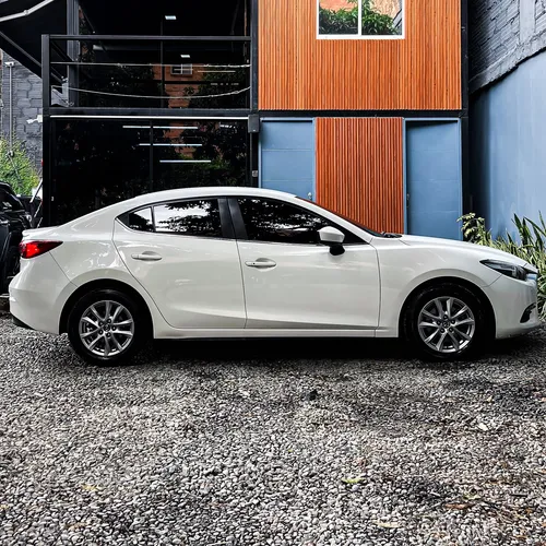Mazda 3 2.0 Touring At