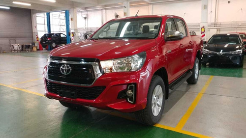 Imagen 1 de 15 de Hilux 4x2 Srv Mt 2.8tdi