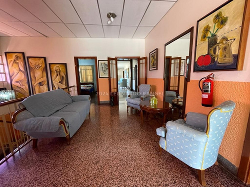 En Venta Posada De 11 Habitaciones En La Avenida 2 Sector Glorias Patrias, Mérida.