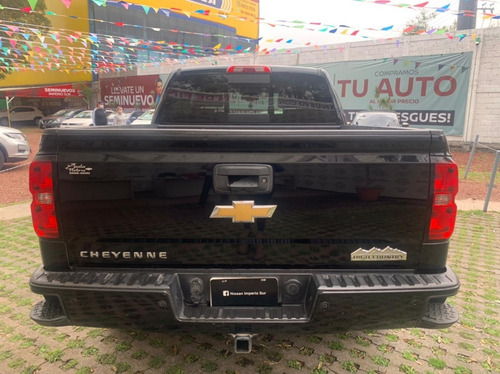 Imagen 5 de 12 de Chevrolet Cheyenne High Country 2015